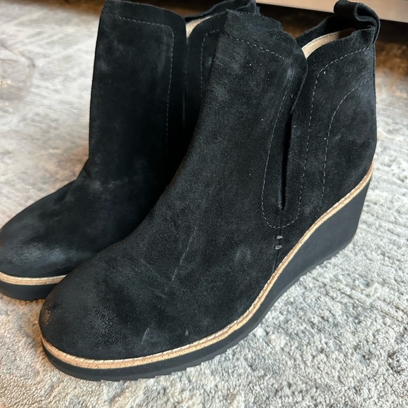 SOFFT Emeree Wedge Bootie Modern Chelsea Boot Suede Waterproof Black 8M - Picture 5 of 6